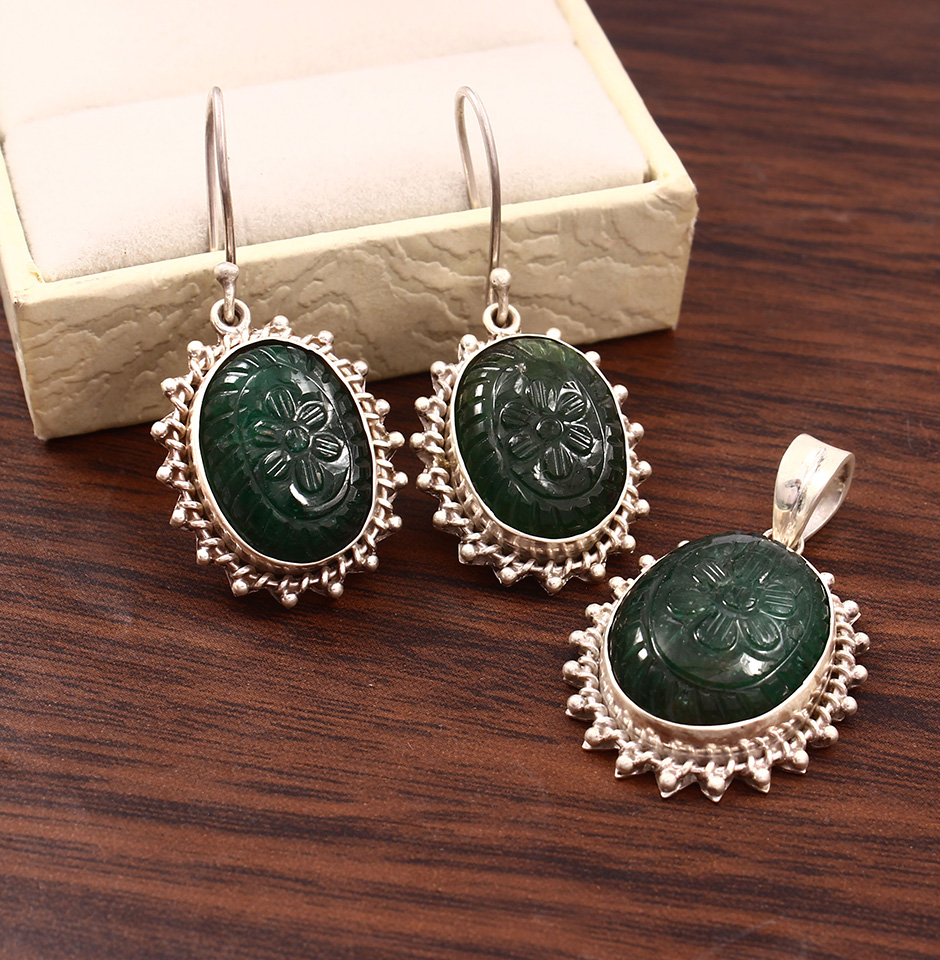 Royal Emerald Hand Engraving Jewelry Set with Sterling Silver
