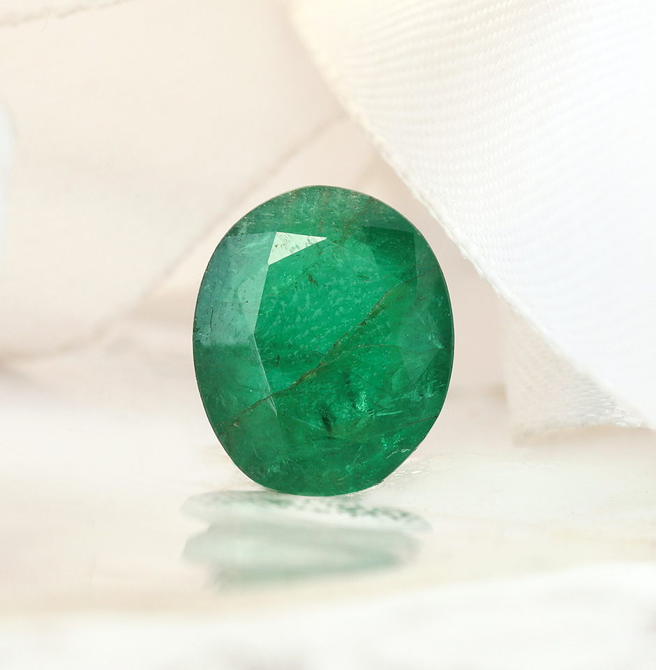 6.0 Cts Intense Deep Green Zambian Oval EMerald