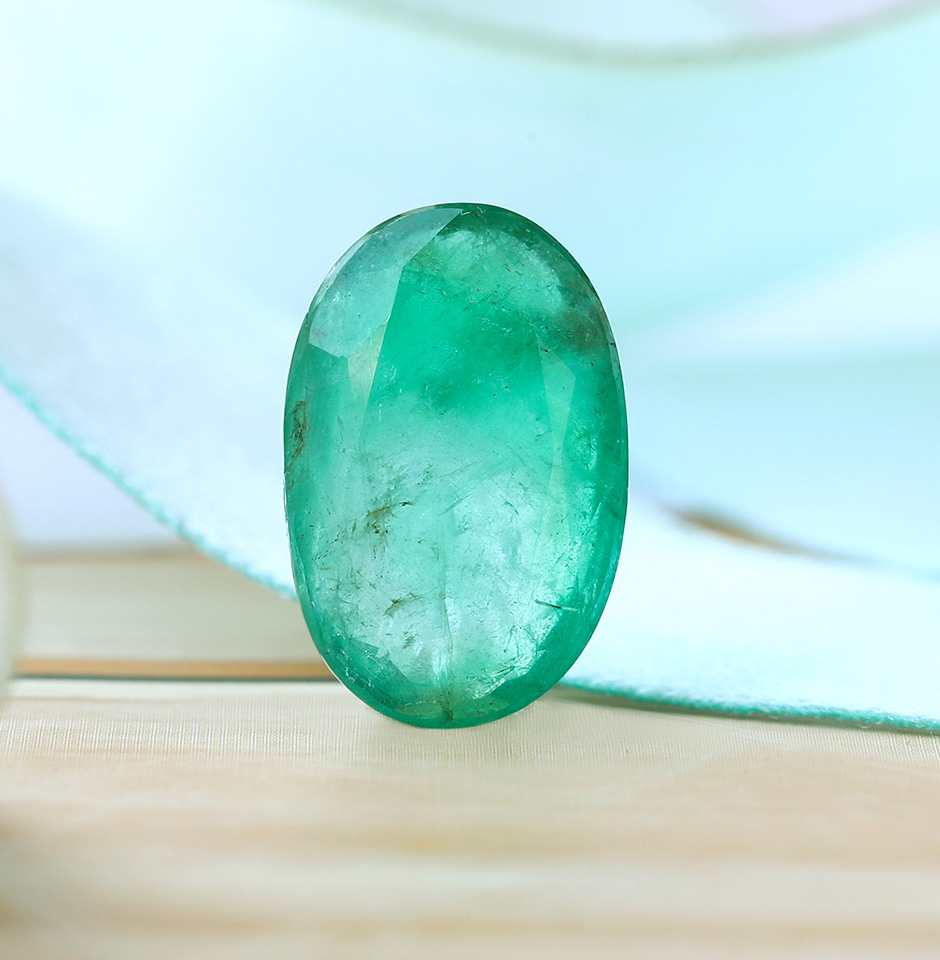 8.7 Cts. Earth Mined Emerald Oval Cut Gemstone