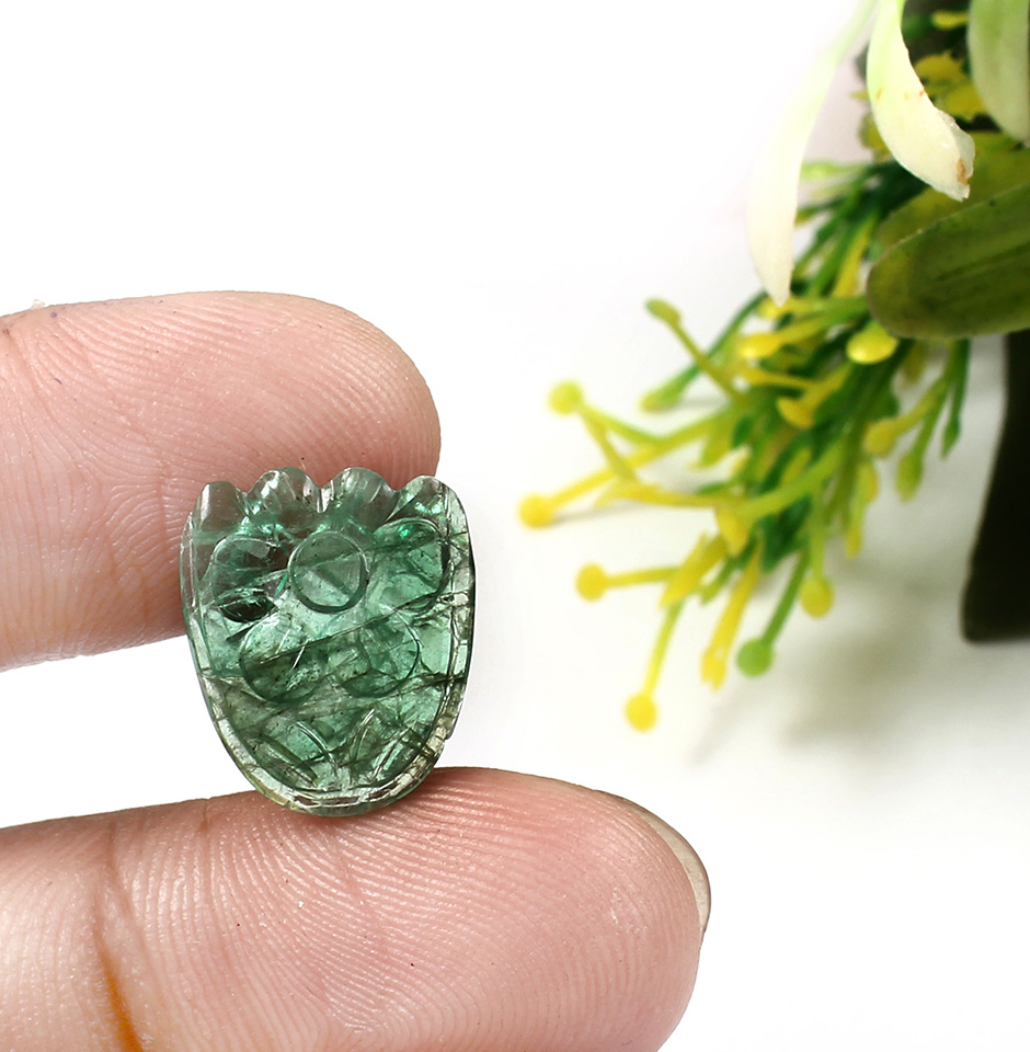 Natural Emerald Carving For Making Jewelry