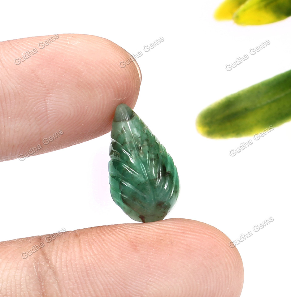 4.80 CRT Attractive Leaf Carved Emerald Gemstone