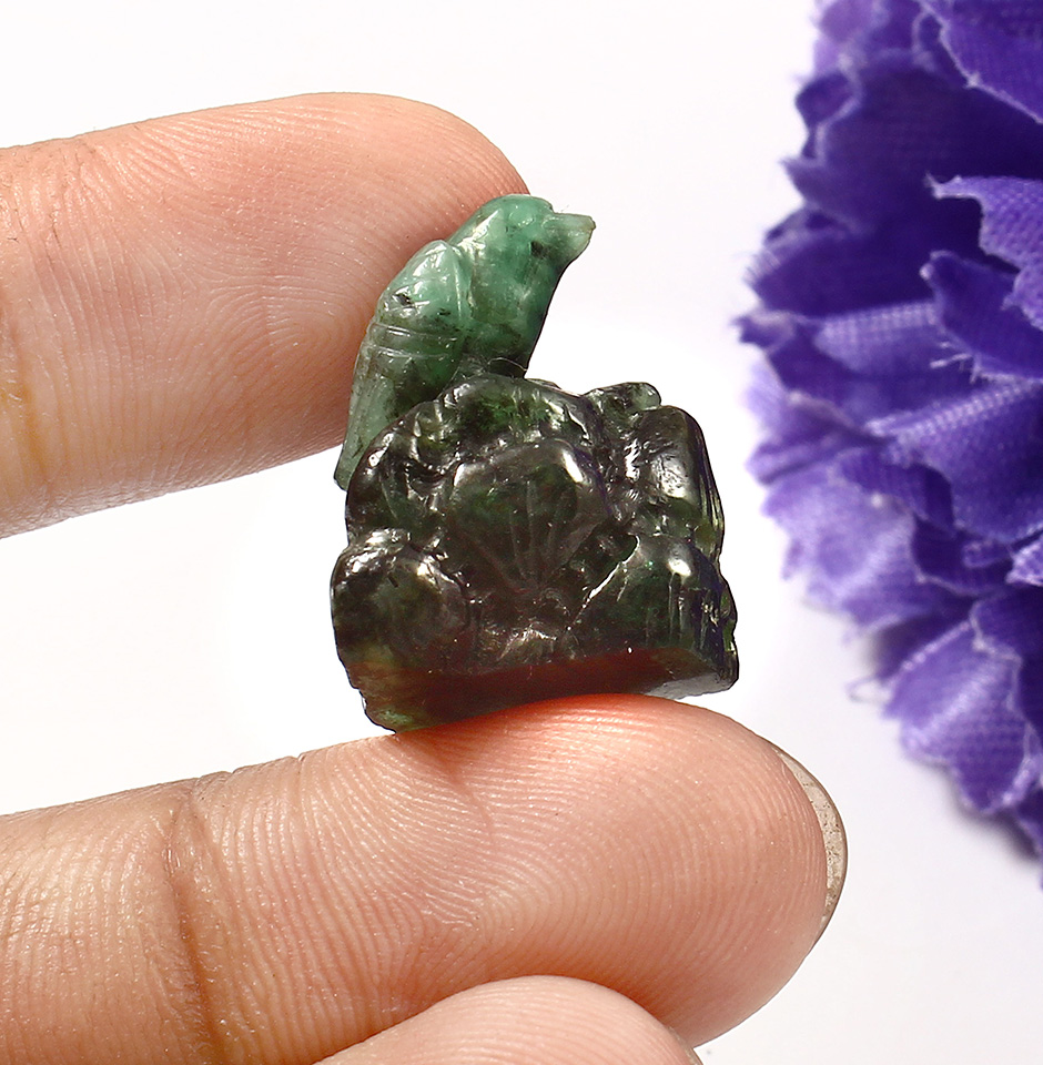 Sparrow Sculpture Natural Emerald Gemstone