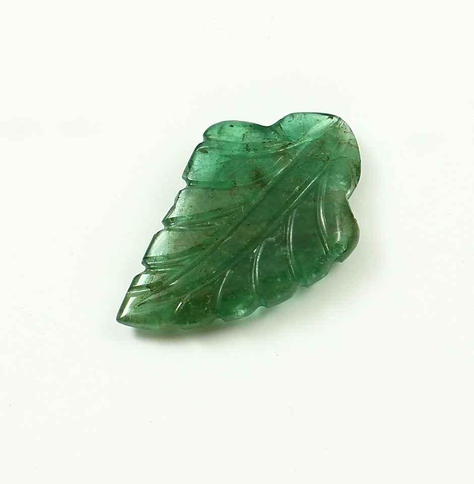 Emerald Nail Pendant Stone