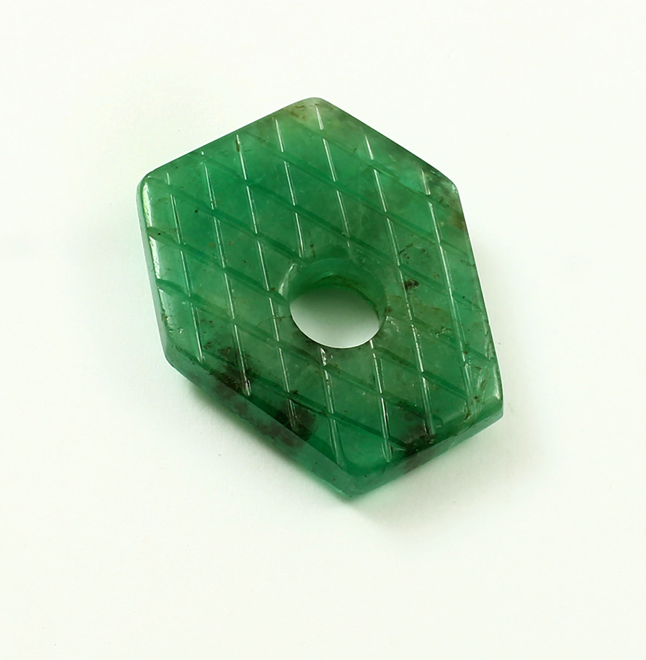 Pendant Idol Emerald Carving Gemstone