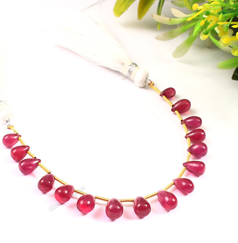 Precious ruby Small Size Teardrop Beads